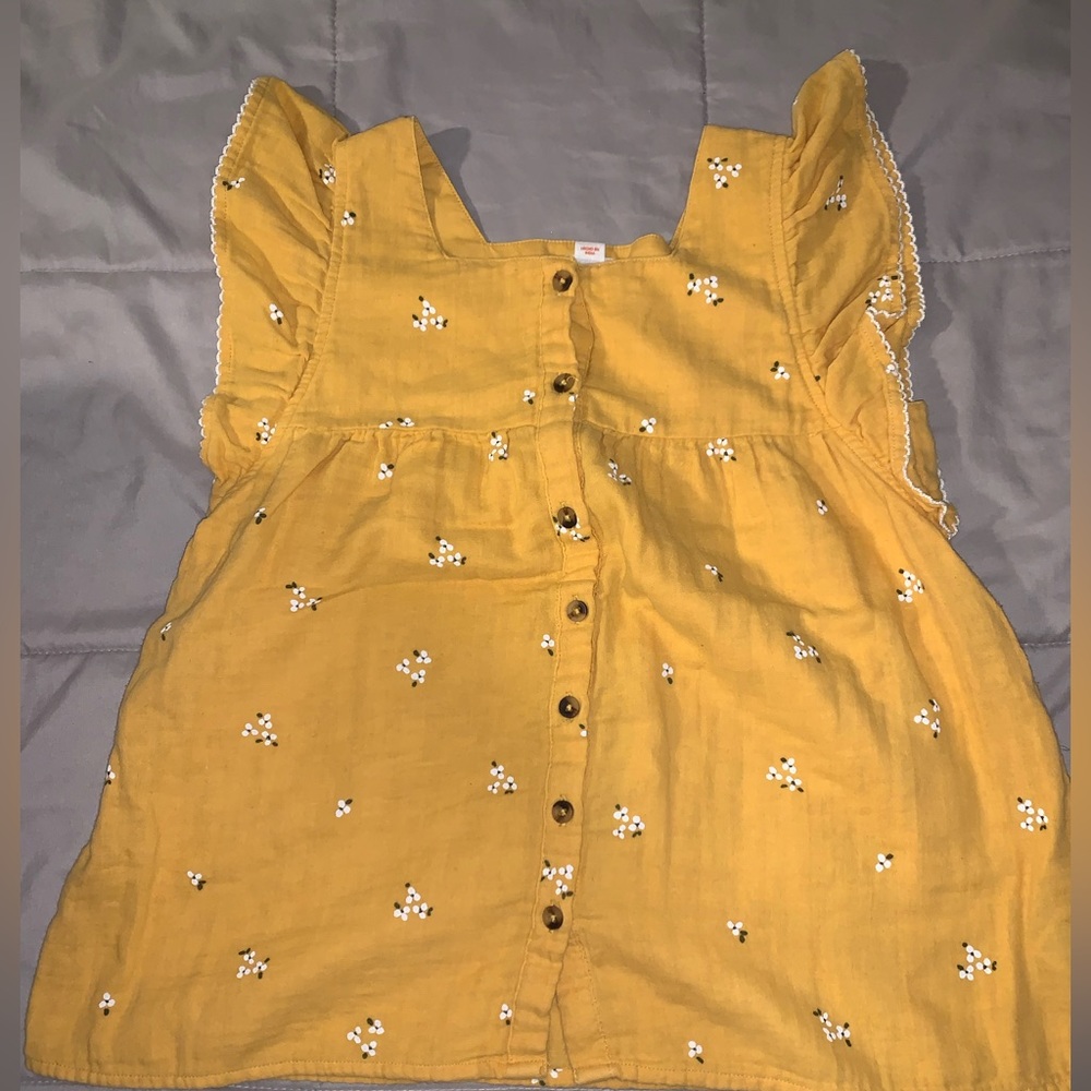 Cat & Jack girl floral blouse